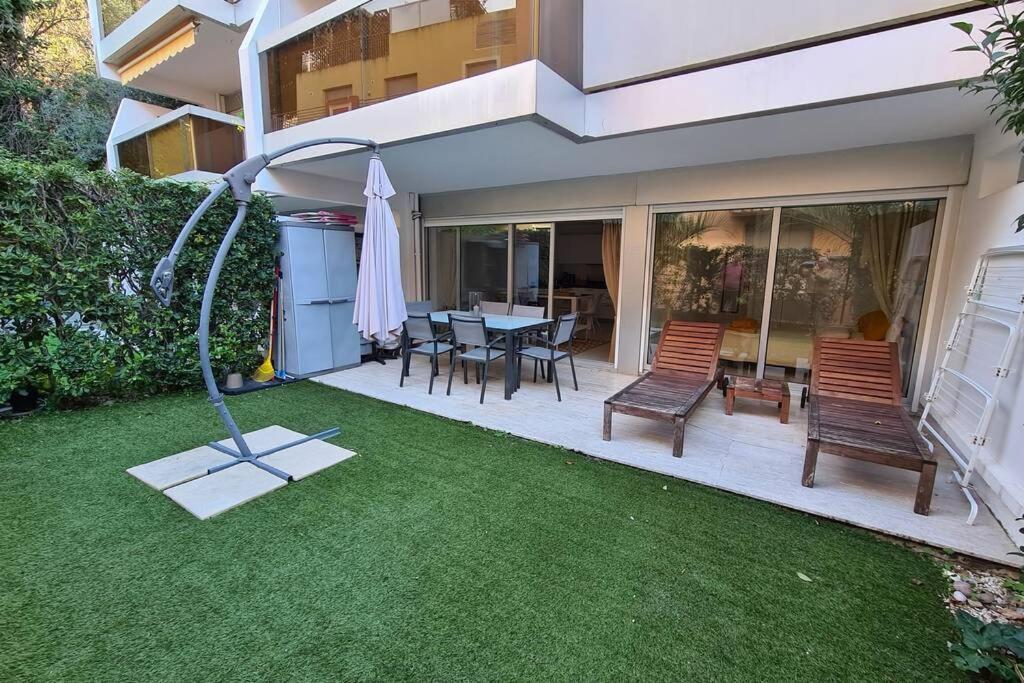 Le Lodge, T2 Classe 3 Etoiles Avec Jardin, Parking, Piscine & A 2 Pas Appartement Menton