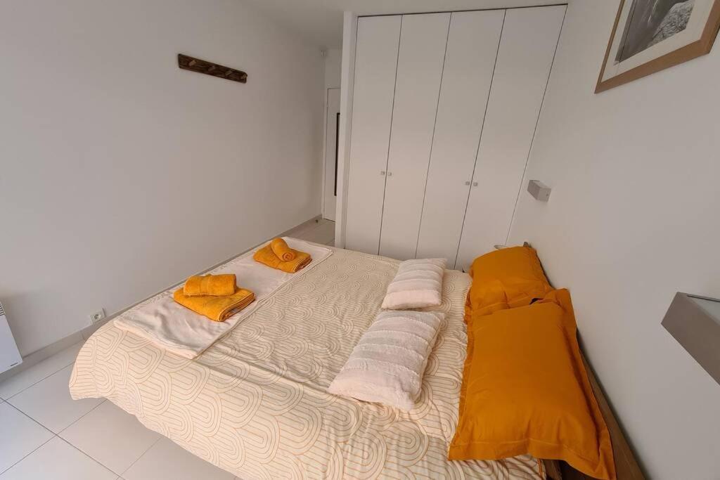 Apartamento Le Lodge, T2 Classé 3 étoiles Avec Jardin, Parking, Piscine&mer à 2 Pas Menton