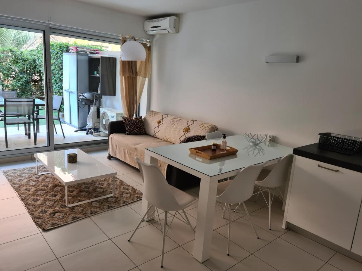 Le Lodge, T2 Classé 3 étoiles Avec Jardin, Parking, Piscine&mer à 2 Pas Appartement Menton